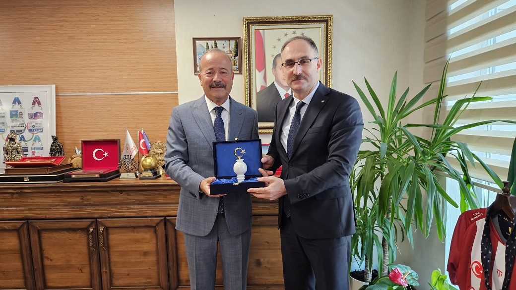 TAYTAK: "AFYONKARAHİSAR’IMIZ ÖRNEK BİR ŞEHİR OLMAYA DEVAM EDECEKTİR"