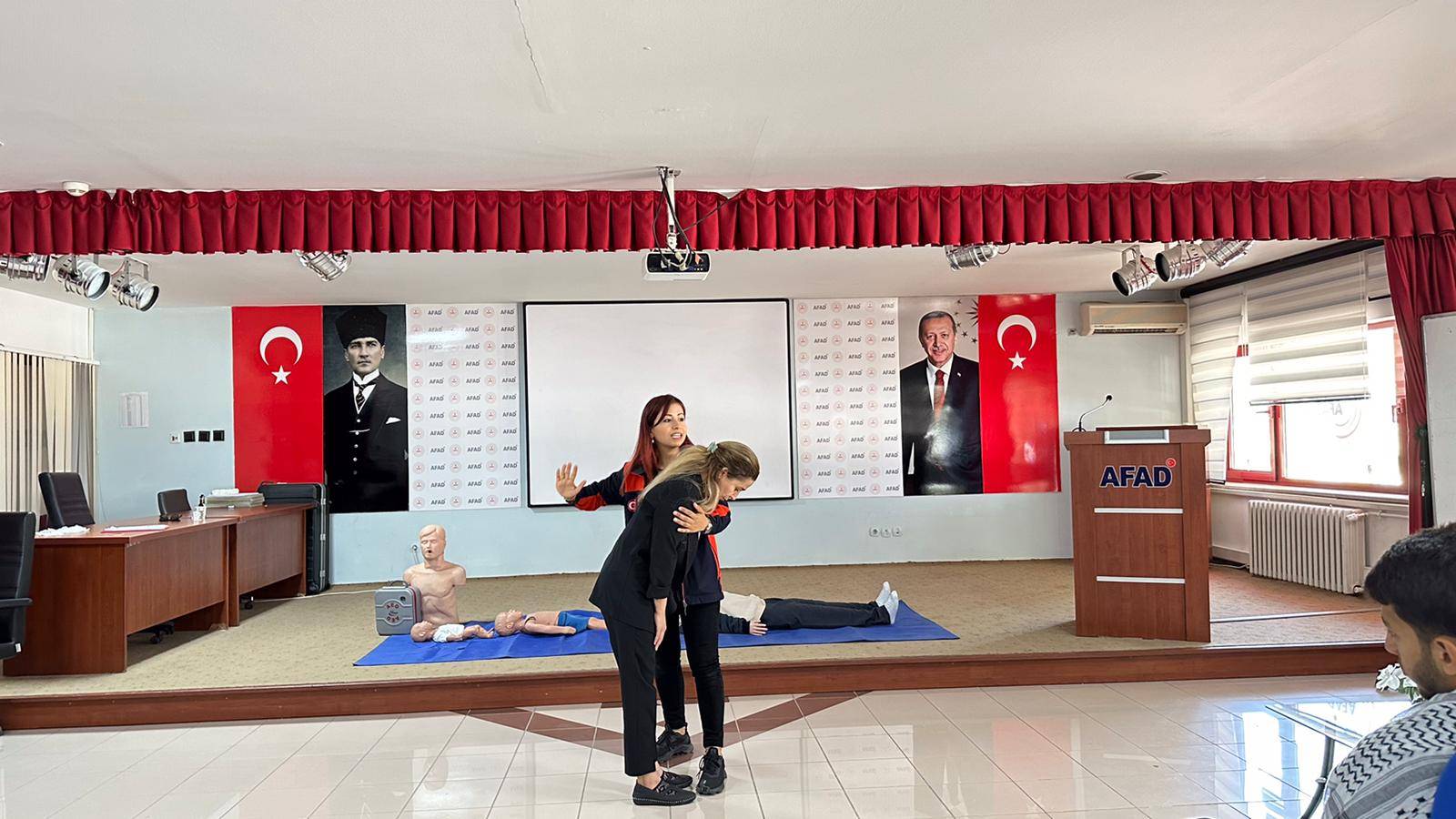 Afyonkarahisar'da İHH Ve AFAD Ekiplerine Önemli Eğitim