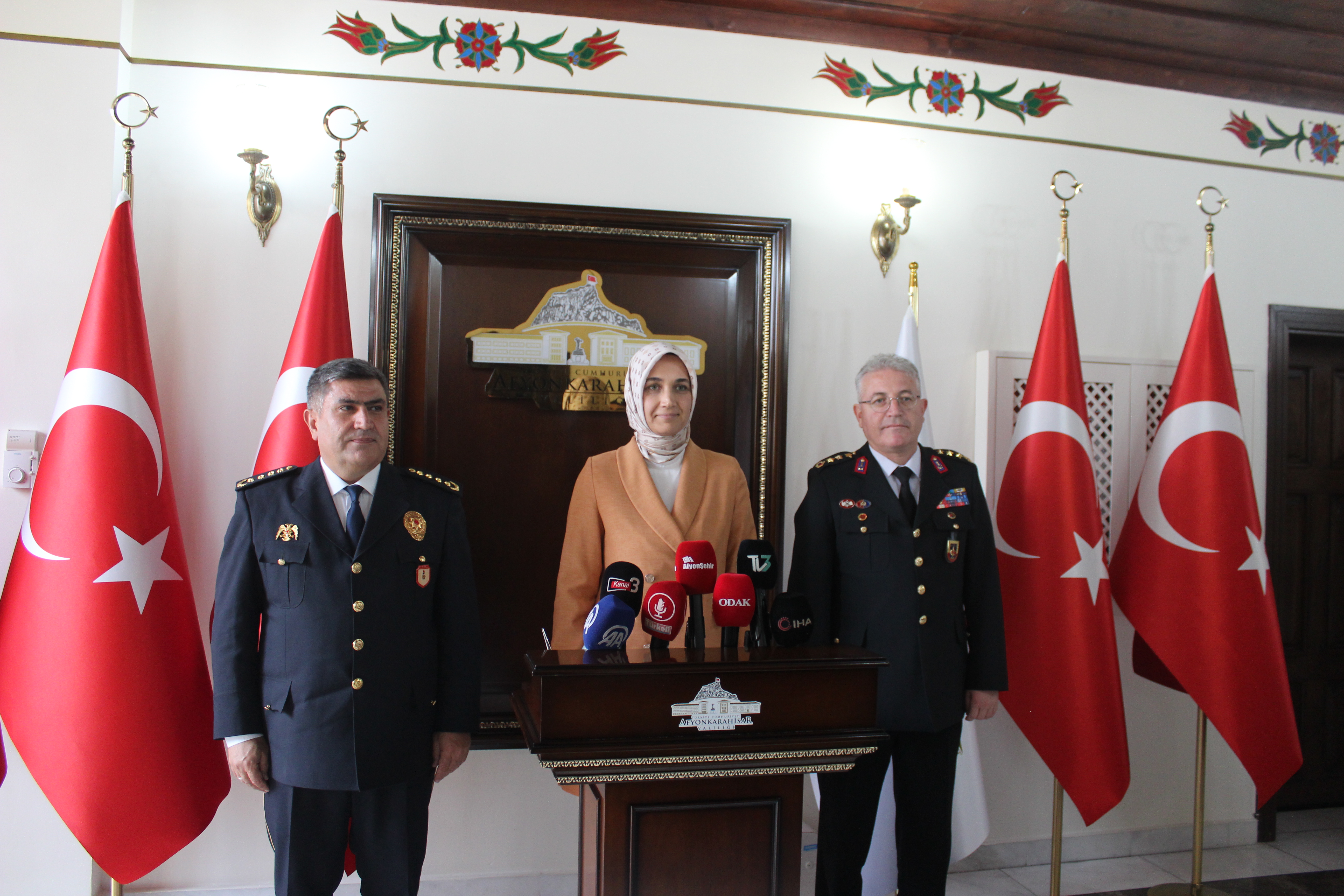 Vali Yiğitbaşı: Geçiş var Geçit Yok!