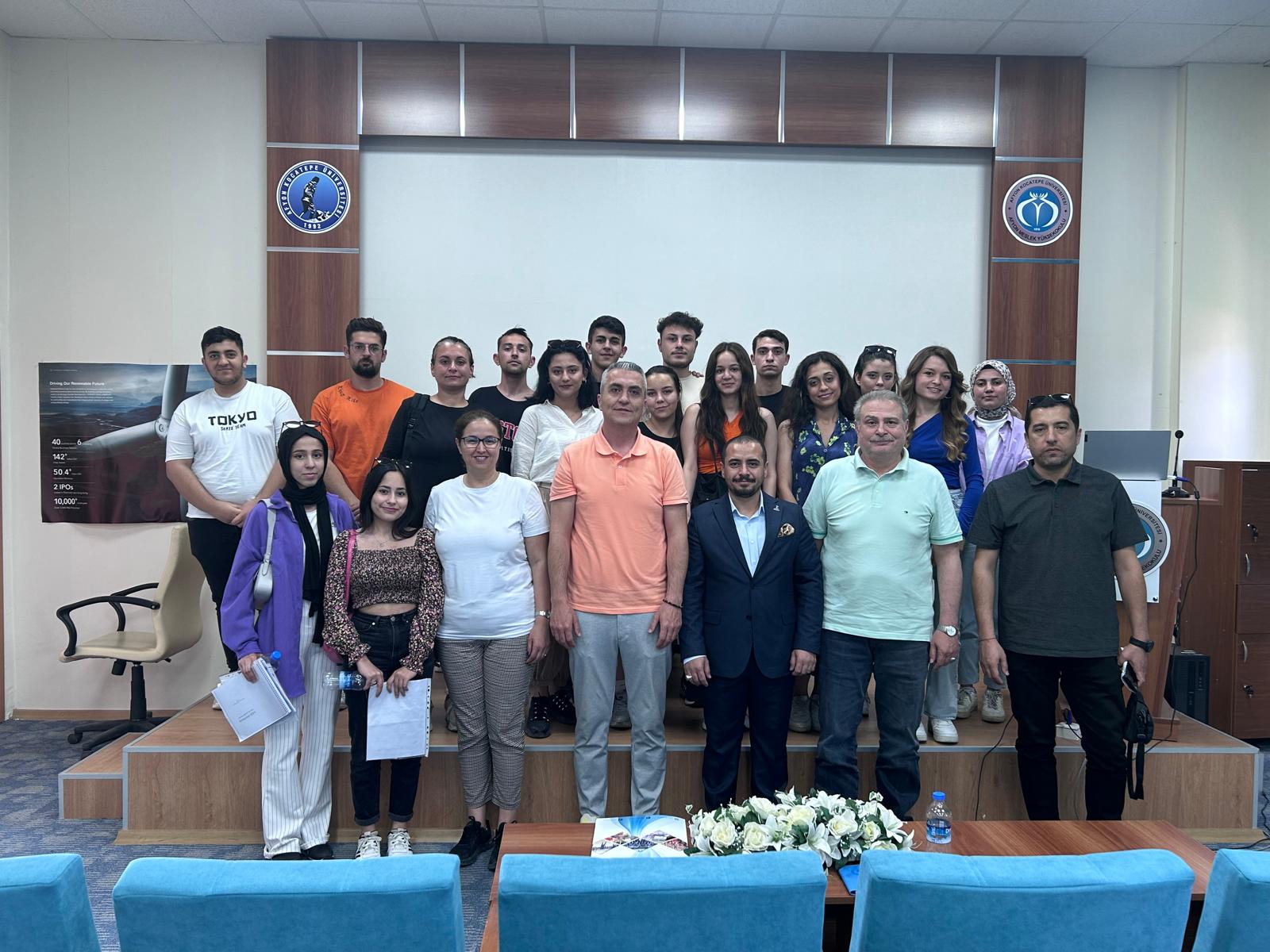 AKÜ MYO öğrencilerine Proje destekleri eğitimi verildi.