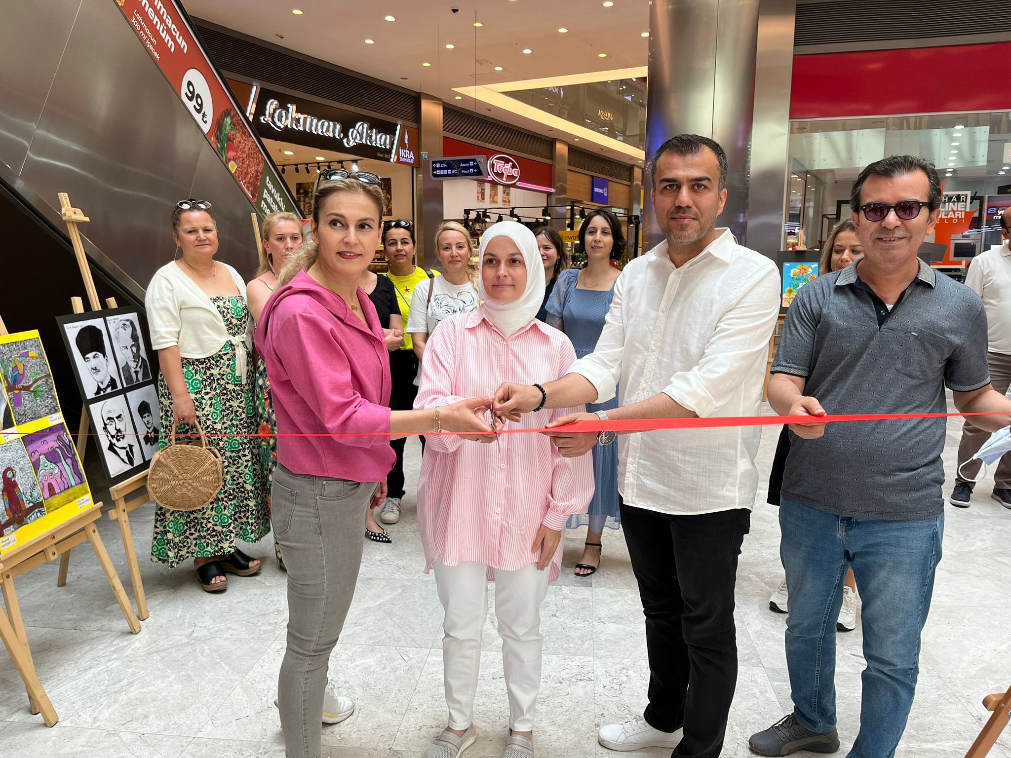 "ÖĞRENCİLERİMİZİN ESERLERi BÜYÜK İLGİ GÖRDÜ"