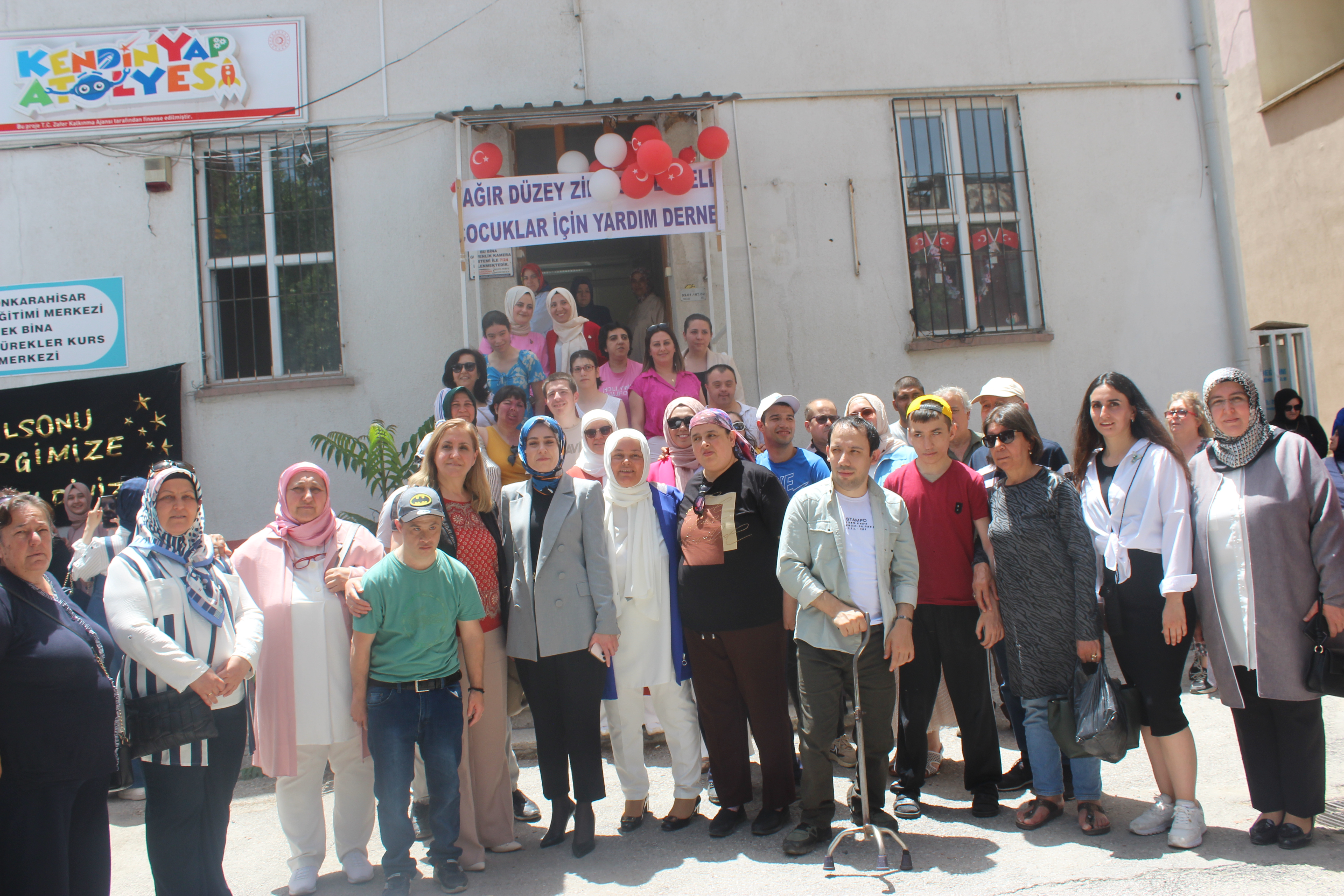 'Engelsiz Yaratıcılık Sergisi'  Afyonkarahisar'da Engelsiz Yaratıcılığın Büyük Buluşması