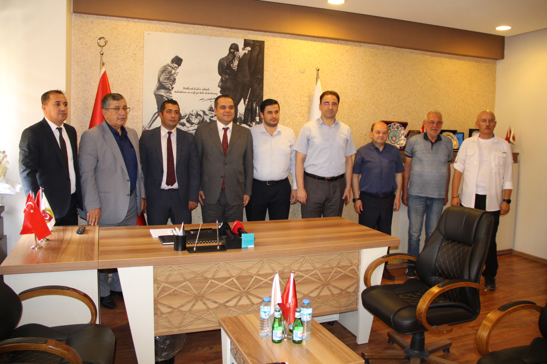 OEDAŞ MÜDÜRÜ DEMİR GAZETECİLER CEMİYETİ'Nİ ZİYARET ETTİ