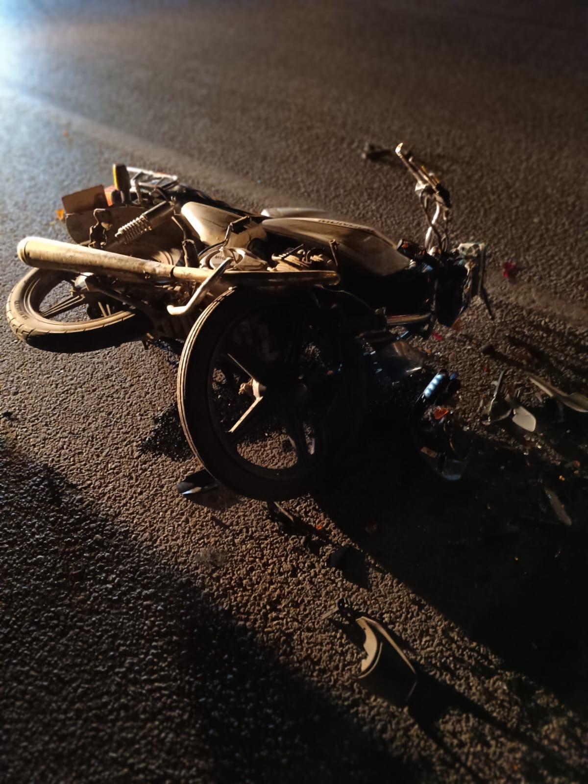 Motosiklet Otomobile Çarptı: Kazada 1 kişi hayatını kaybetti