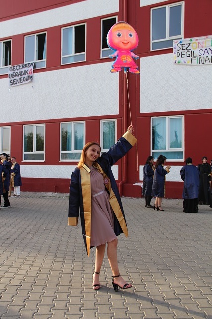 Bir dönem sona eriyor Öğrencileri Mezuniyet coşkusu sardı
