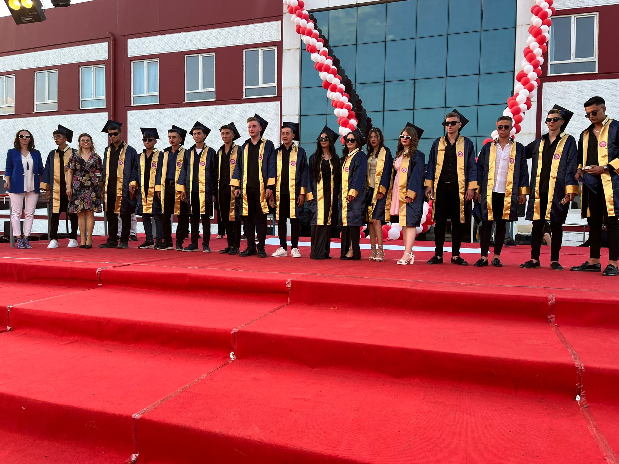 "10 YIL ÖNCE KURDUĞUMUZ KOLEJDEN BUGÜNE KADAR 2400 ÖĞRENCİ MEZUN ETTİK"