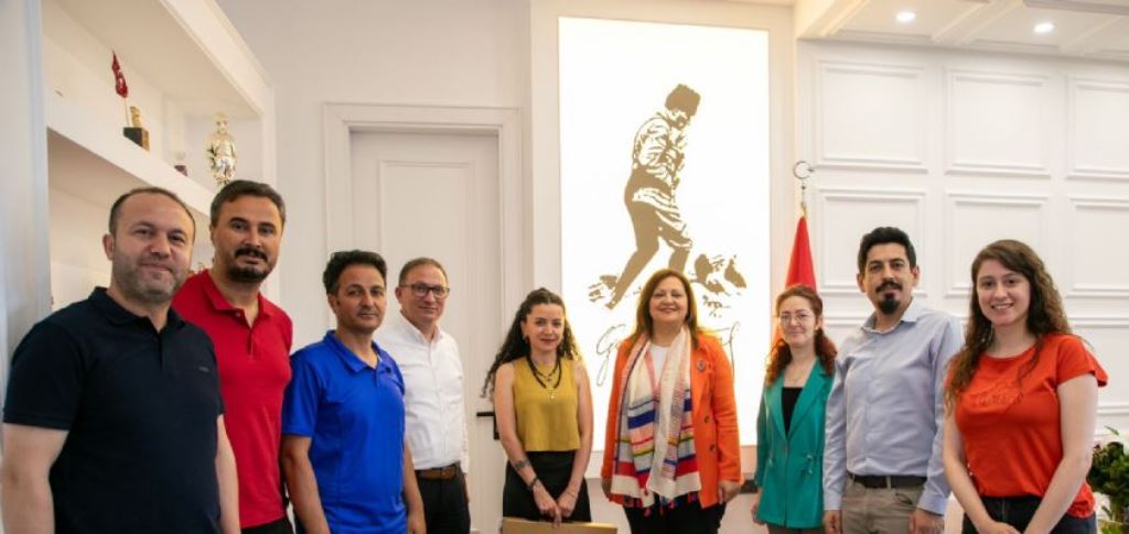 ÇEVRECİ OKULLARDAN BAŞKAN KÖKSAL'A "TEŞEKKÜR"