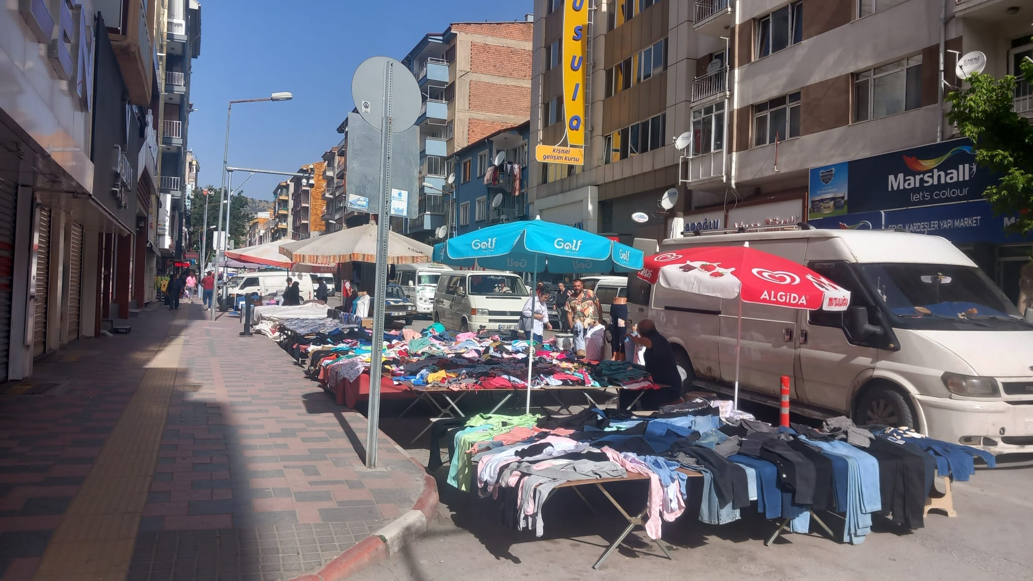 Ambaryolun'da Trafik Çilesi Başladı Vatandaş Tepki Gösterdi