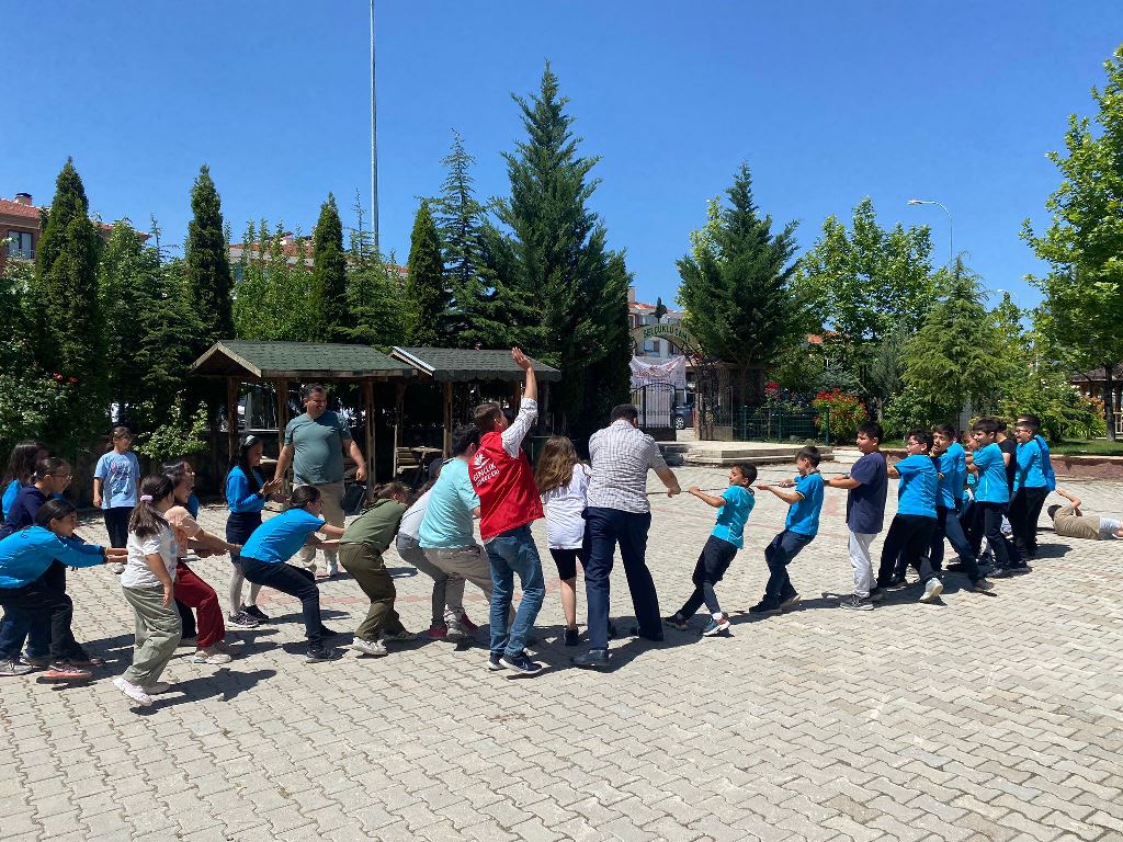 KÜLTÜR ŞENLİĞİNE KATILIM YOĞUN OLDU