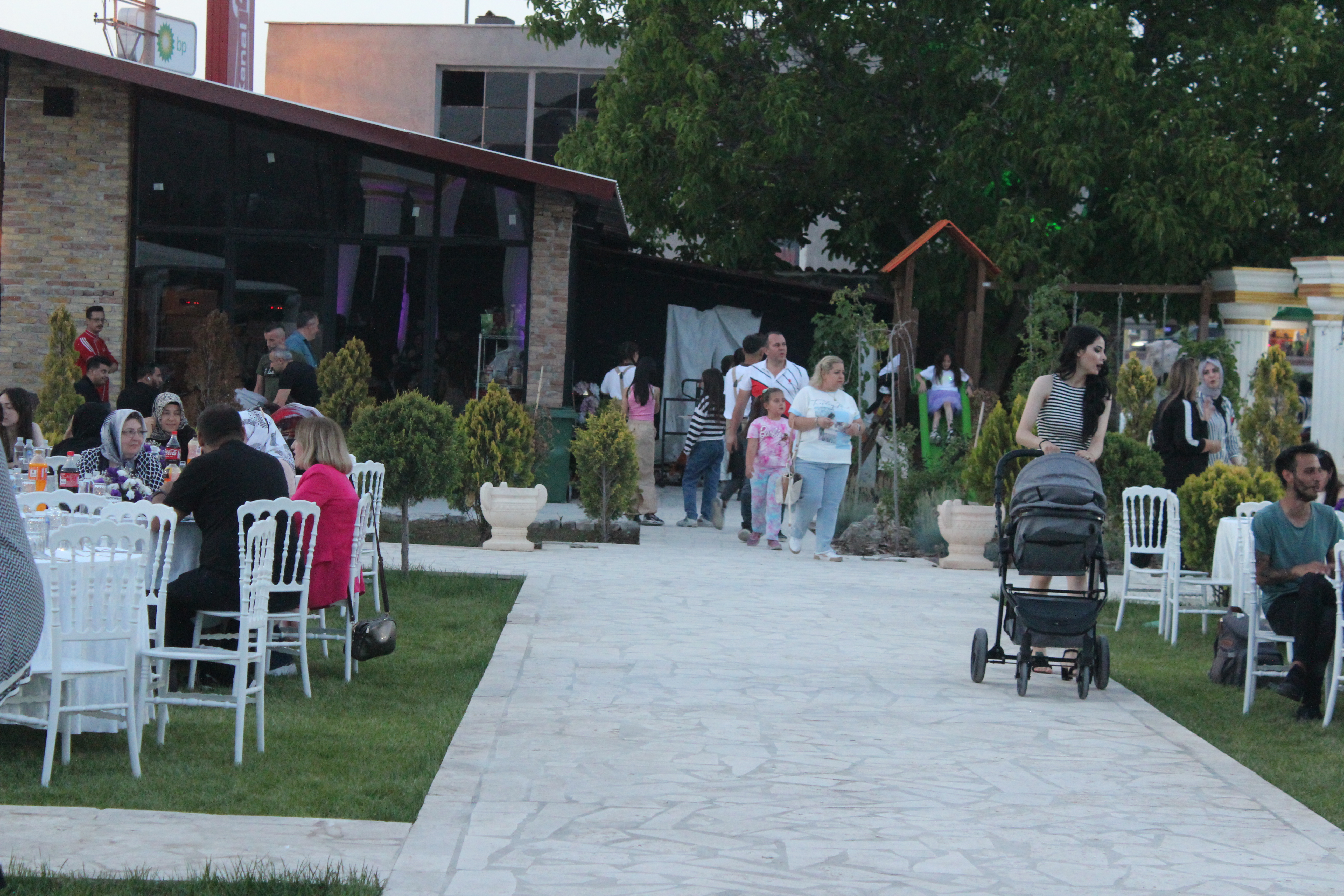 Şarkıcı Lara Afyonkarahisar’da Sahne Alacak!