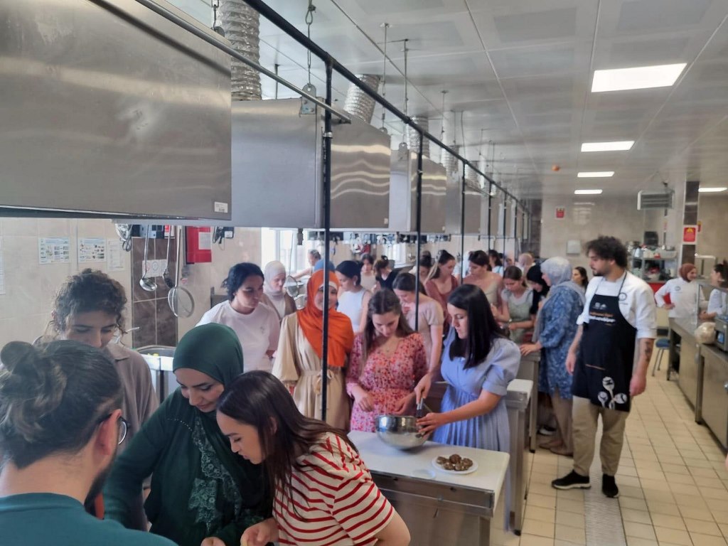 SIRBİSTAN YENİ PAZAR ÜNİVERSİTESİ ÖĞRENCİLERİNDEN ZİYARET