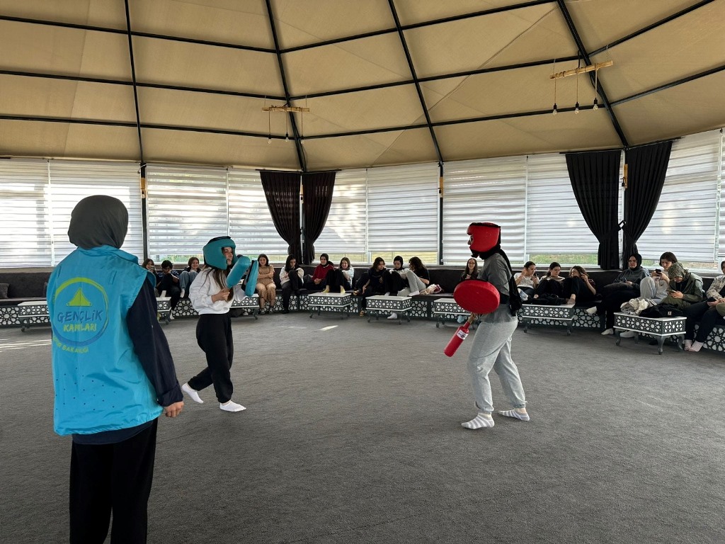 GENÇLİK KAMPLARI ULUSAL KAMP DÖNEMİ BAŞVURU TARİHİ UZATILDI!