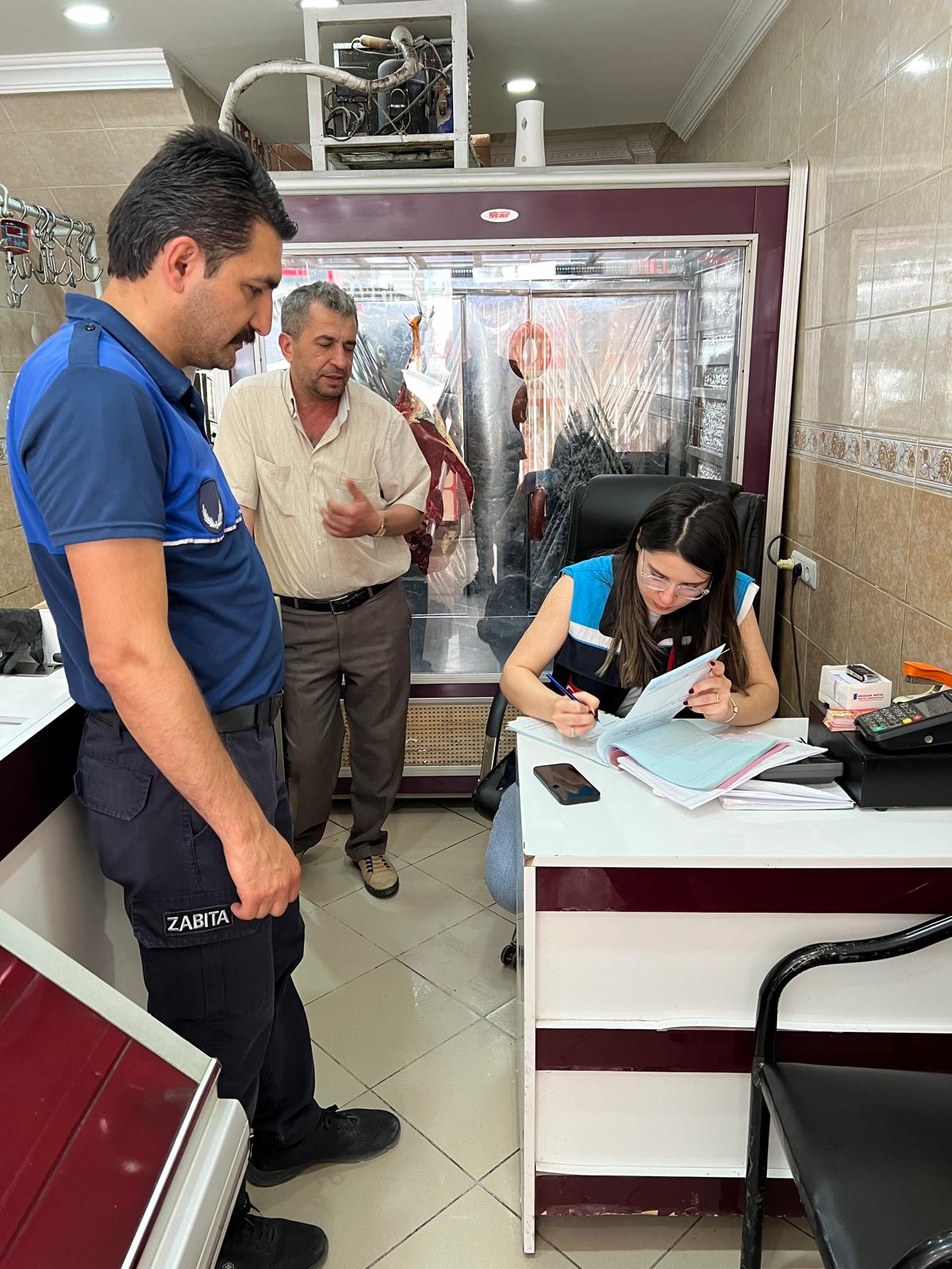 Emirdağ’da İnsan Sağlığı Ön Planda Ekipler Sahada