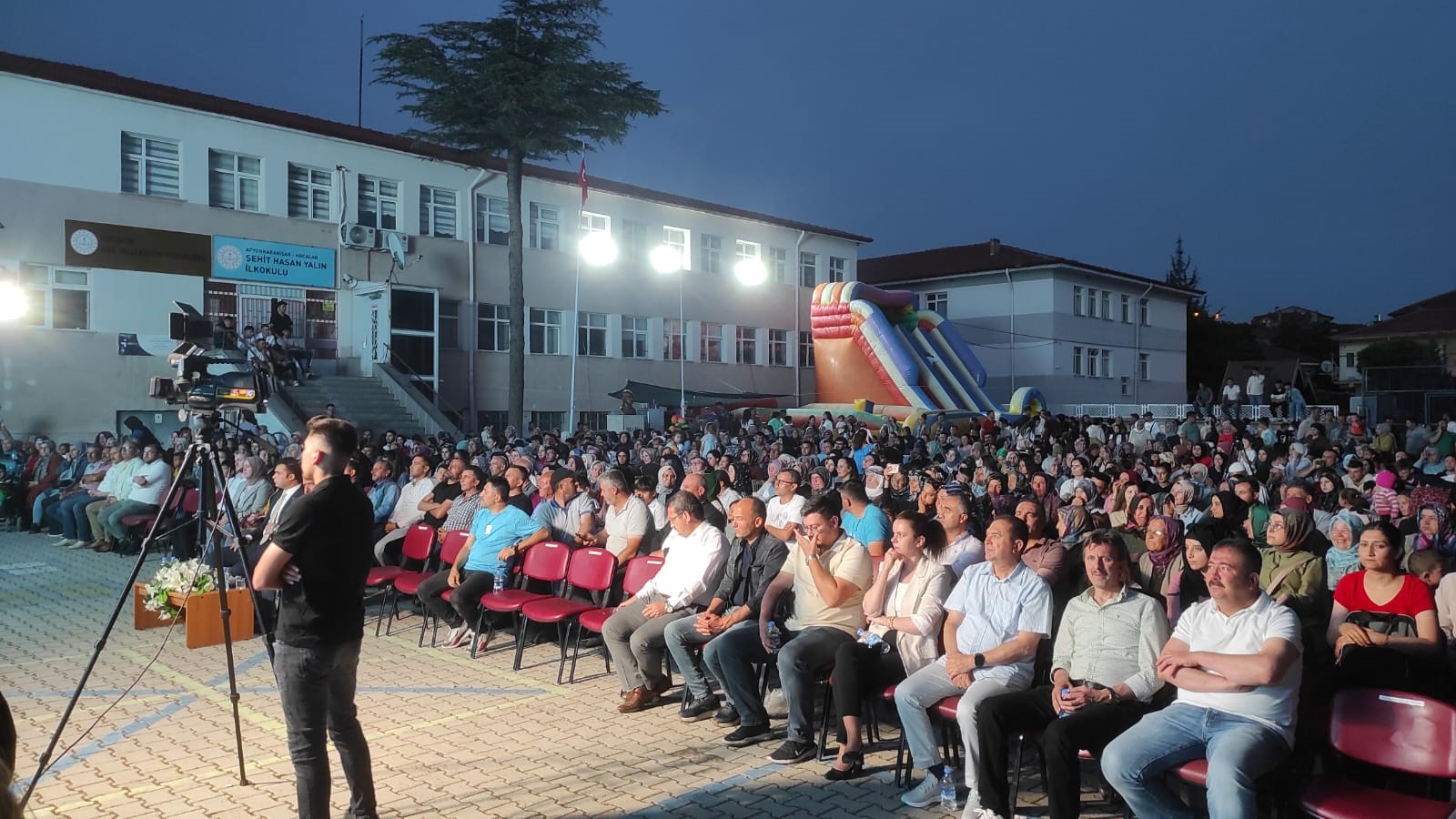 ‘Anaokulundan Liseye Müzik’ Öğrencilerin yıl sonu konseri ayakta alkışlandı