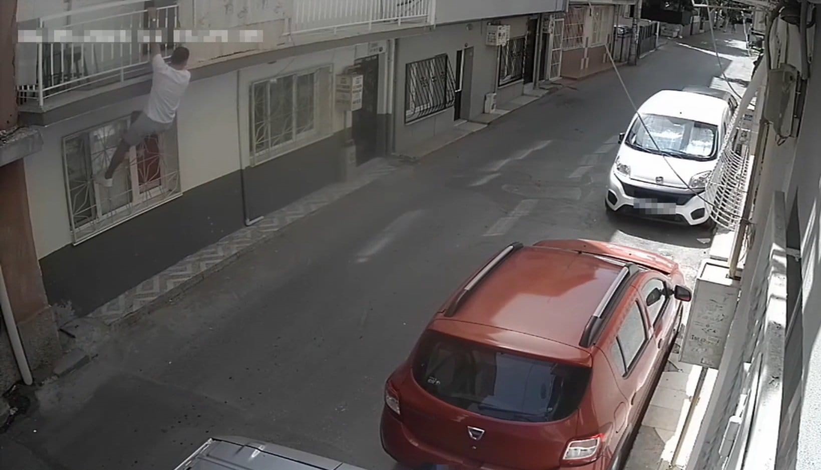 Balkon Faresi Yakayı Ele Verdi