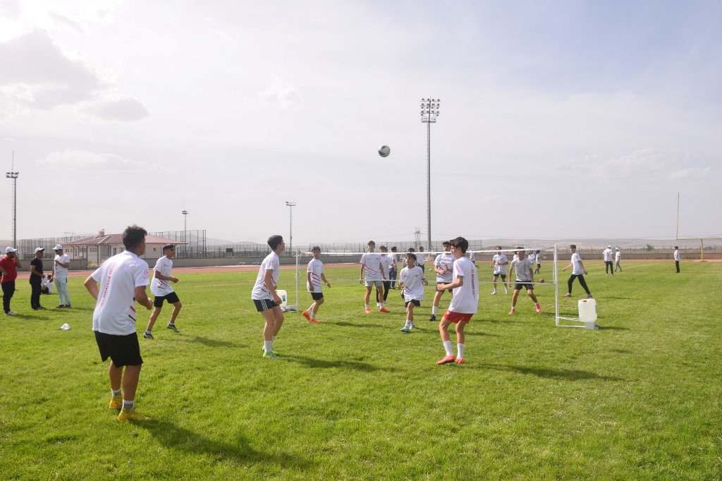 HAREKETLİLİK YILI SPOR ŞENLİĞİ KUTLANDI