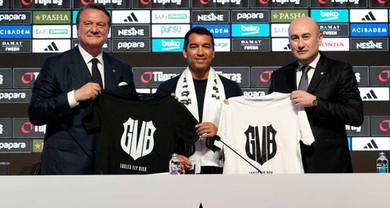 Beşiktaş'ta Giovanni Van Bronckhorst Dönemi Resmen Başladı!