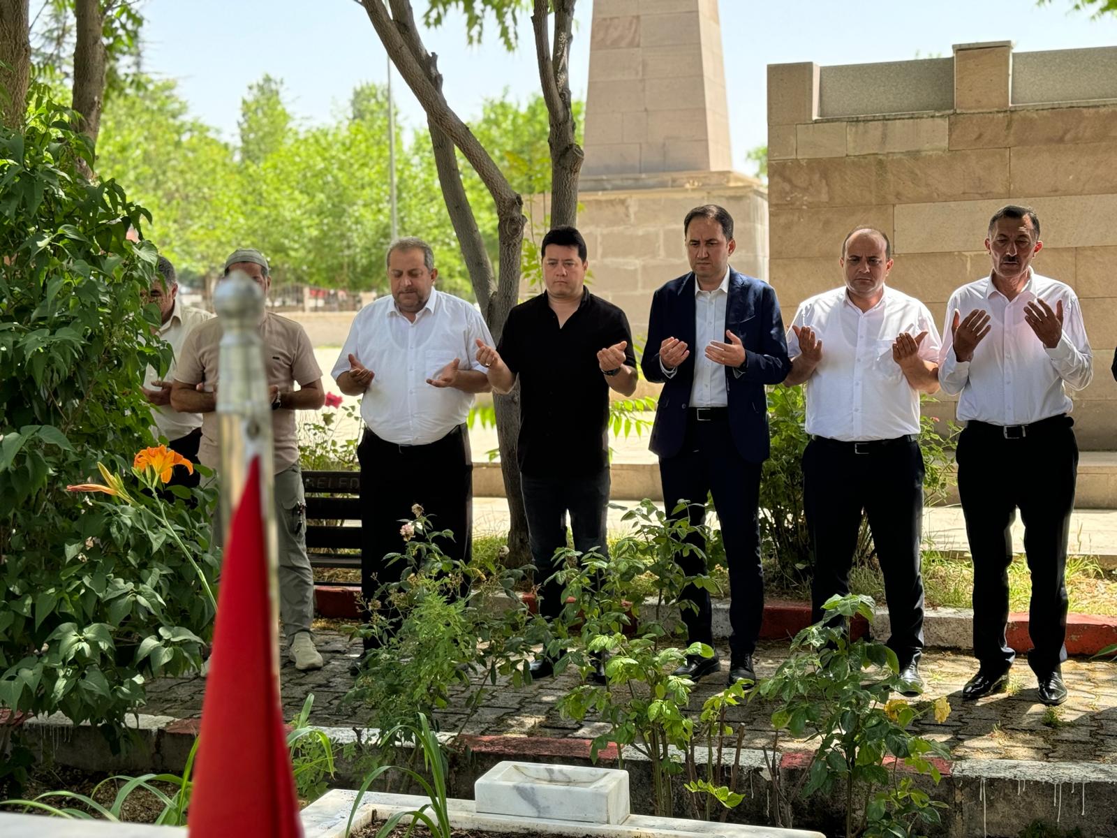Kaymakam Bolat Şehitlik Ziyareti Gerçekleştirdi