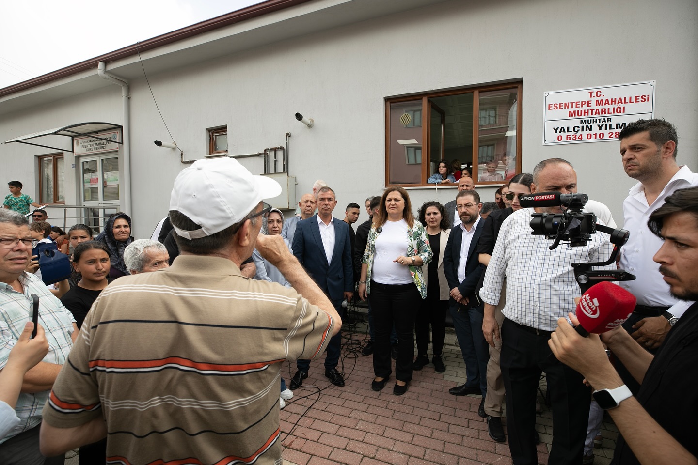 Esentepe Mahallesinde Notlar Alındı Vatandaş Dinlendi