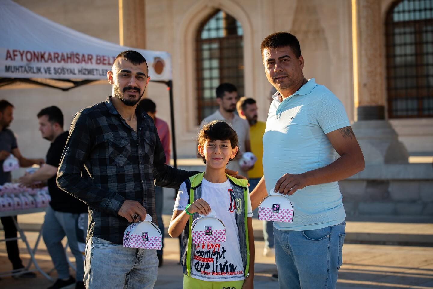Afyonkarahisarlılar Paşa Camisinde Bayramlaştı
