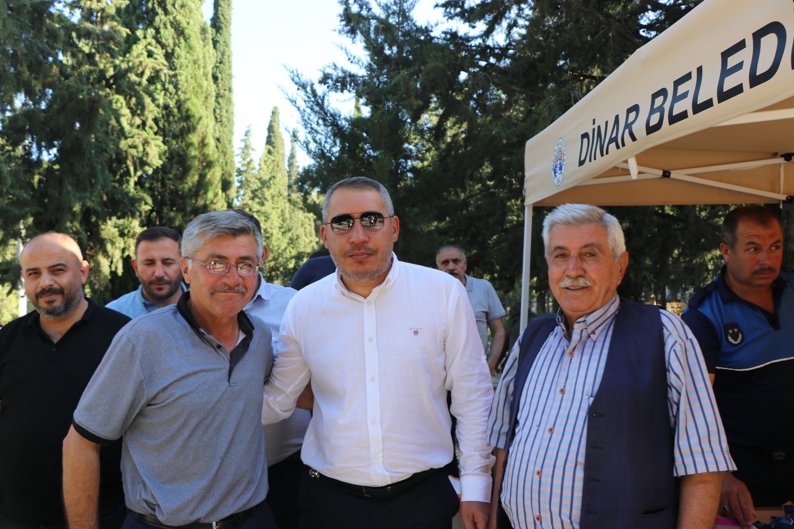 TOPÇU   DİNARLILARLA BAYRAMLAŞTI LOKUM İKRAMINDA BULUNDU