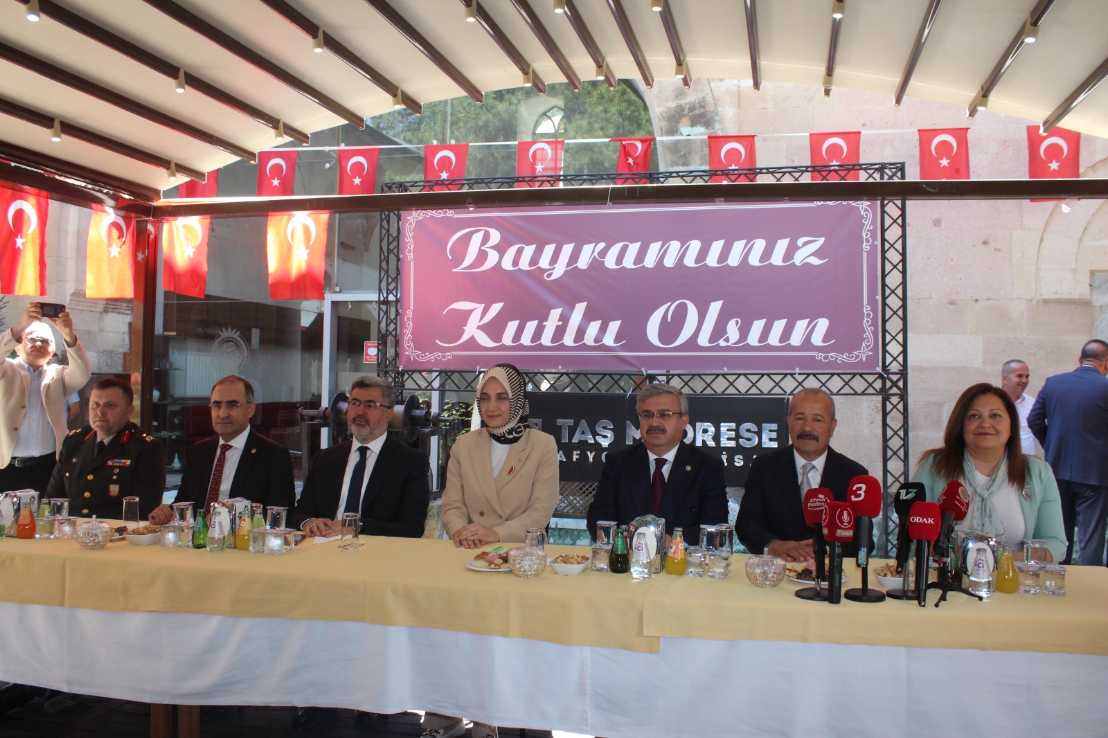 “Önce Ülkem Ve Milletim”