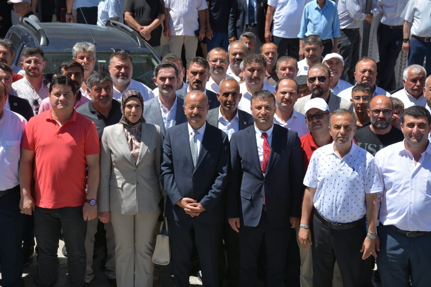 "KURBAN YAKLAŞMAK VE PAYLAŞMAK DEMEKTİR"