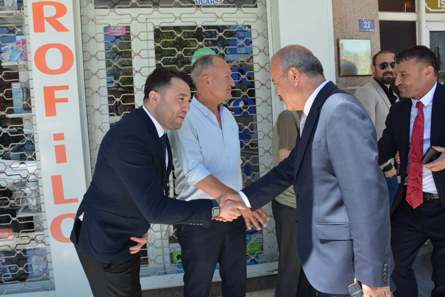 "KURBAN YAKLAŞMAK VE PAYLAŞMAK DEMEKTİR"