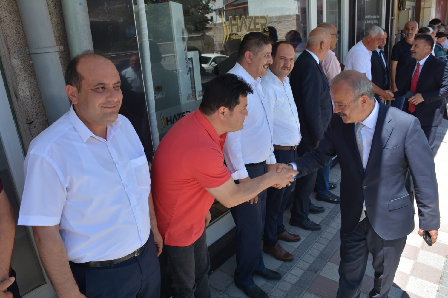 "KURBAN YAKLAŞMAK VE PAYLAŞMAK DEMEKTİR"