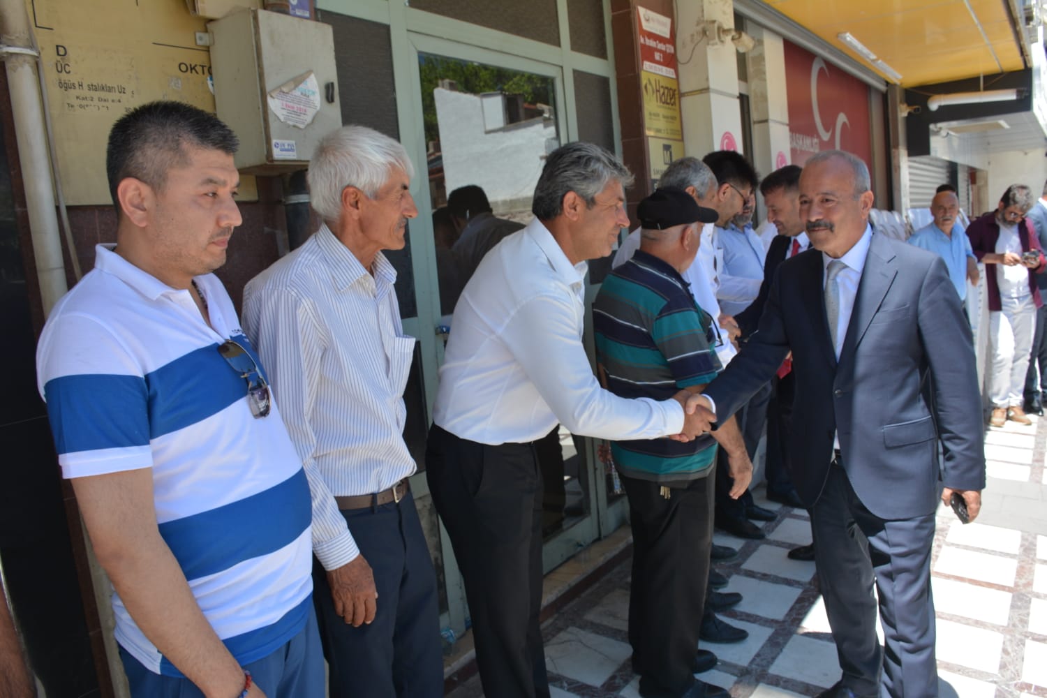 "KURBAN YAKLAŞMAK VE PAYLAŞMAK DEMEKTİR"