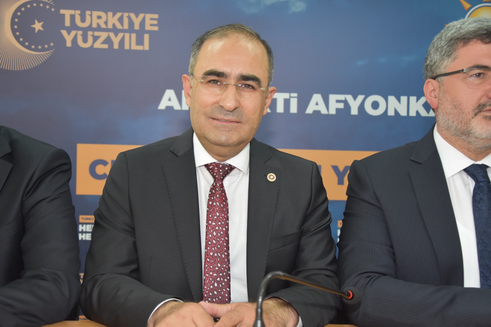 “Türk Milleti Olarak Birbirimize Kenetlenmek Zorundayız”