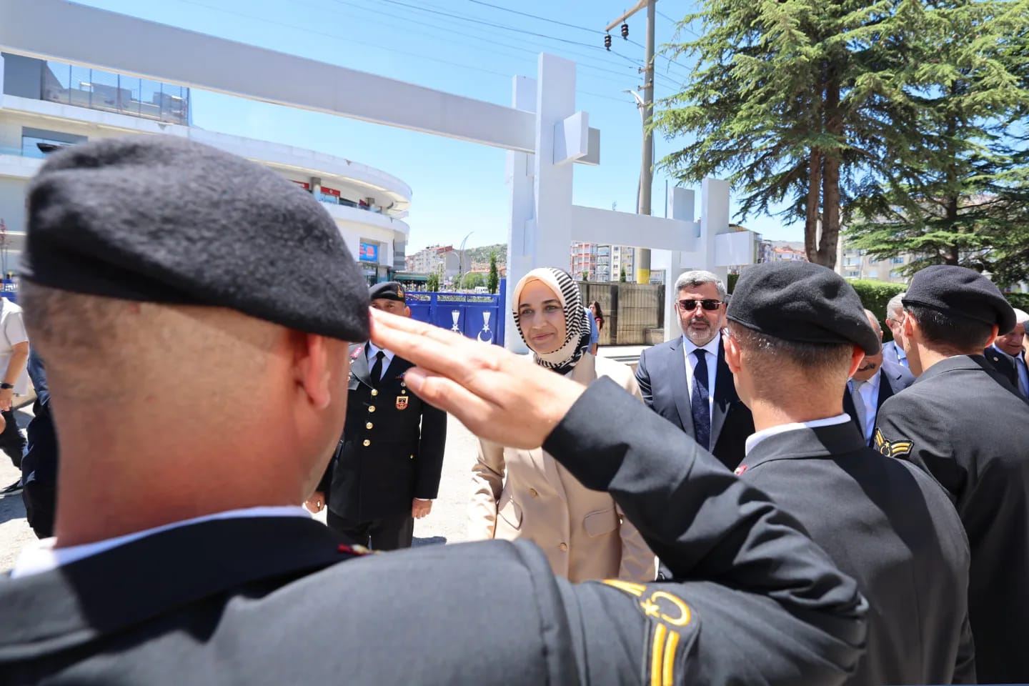 Vali Yiğitbaşı Jandarma Teşkilatı İle Bayramlaştı