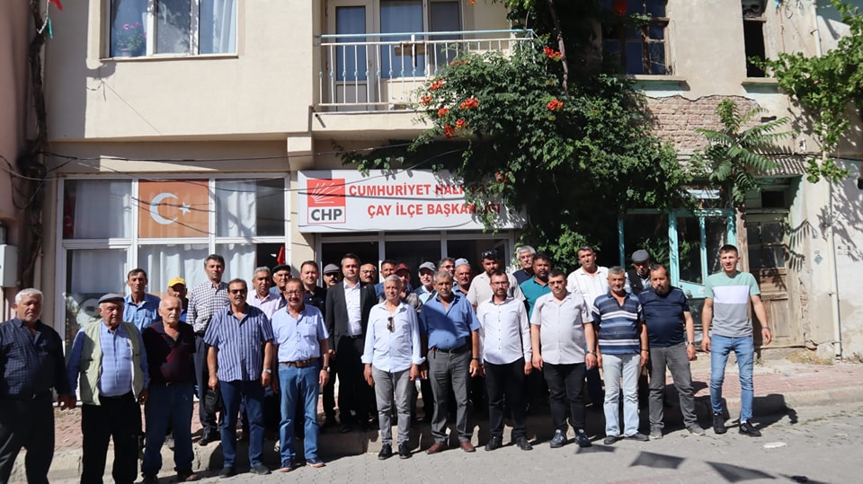 CHP AFYONKARAHİSAR İL BAŞKANI FARUK DUHA ERHAN ÇAY İLÇE ÖRGÜTÜ'NÜN BAYRAMLAŞMA TÖRENİNE KATILDI