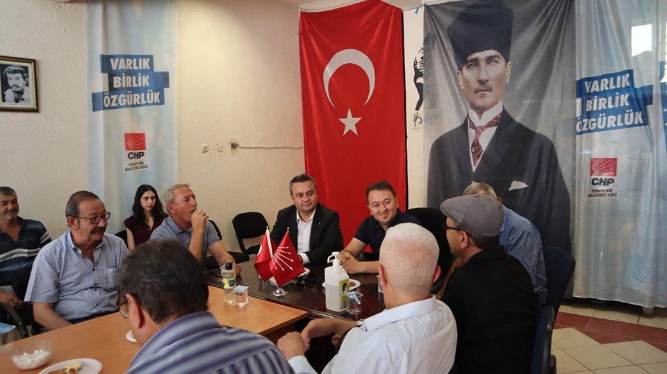 CHP AFYONKARAHİSAR İL BAŞKANI FARUK DUHA ERHAN ÇAY İLÇE ÖRGÜTÜ'NÜN BAYRAMLAŞMA TÖRENİNE KATILDI