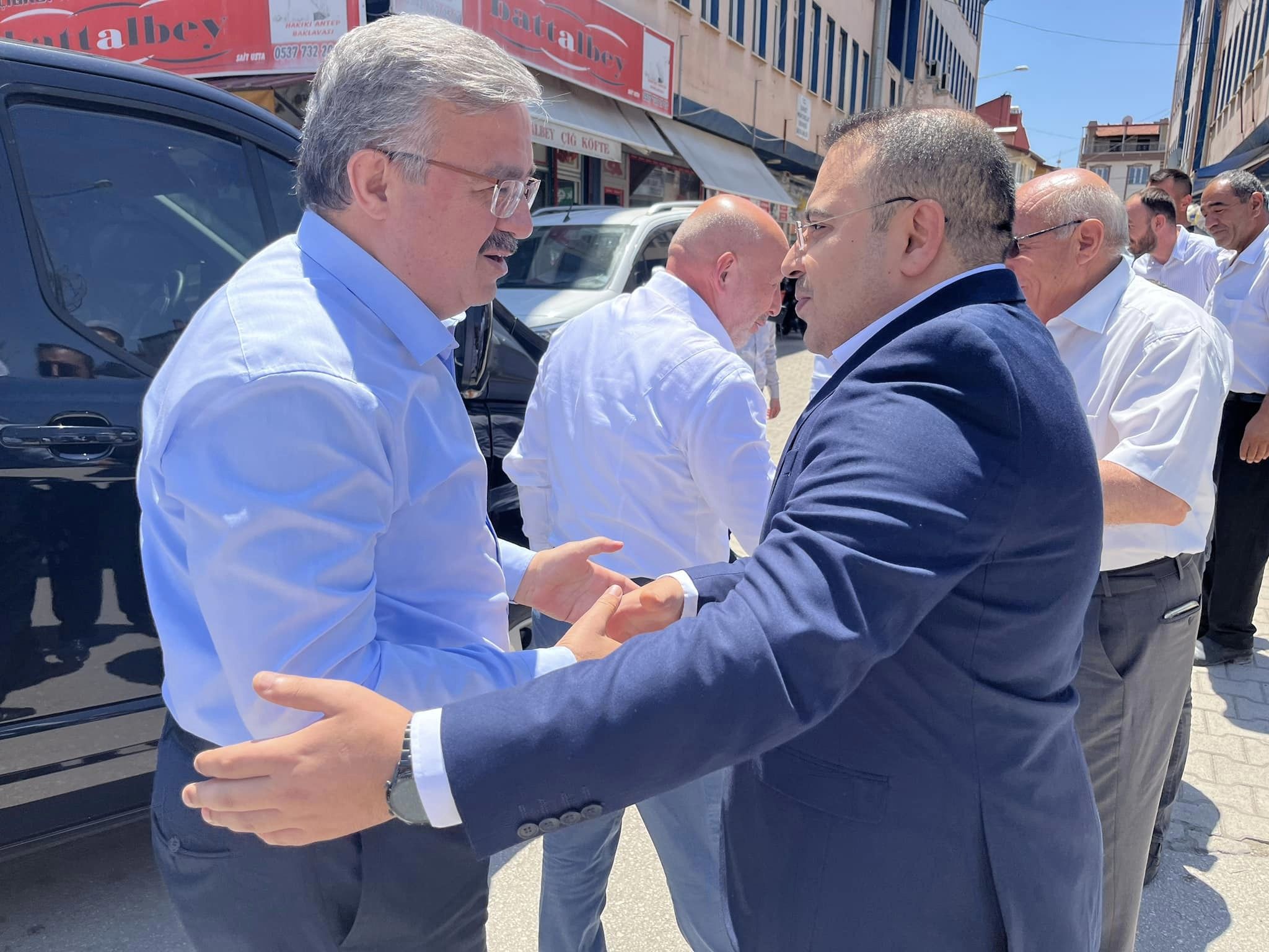 AK Parti Kurban Bayramı'nın Üçüncü Gününde Şuhut'ta Bayramlaşma Programlarına Devam Ediyor