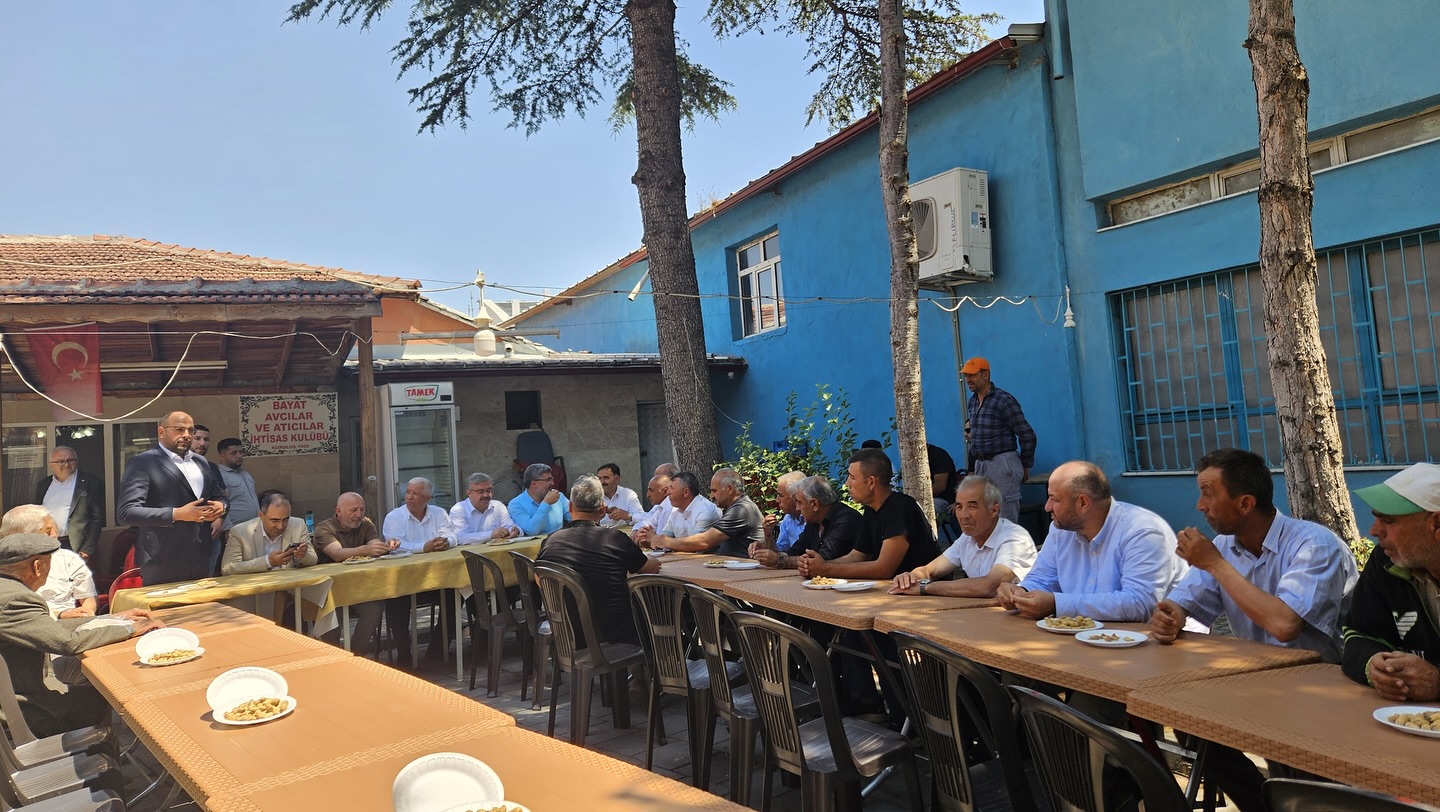 AK Parti Teşkilatı Bayat’ta Bayramlaşma Programına Katıldı