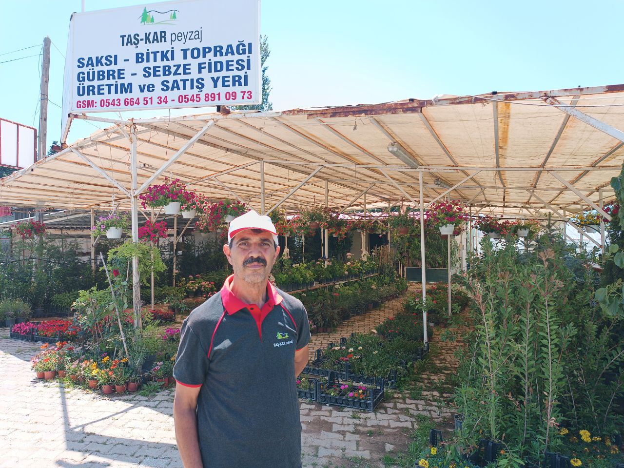 “Çiçeğe gelişi güzel su verirseniz kök çürümesine sebep olabilirsiniz”