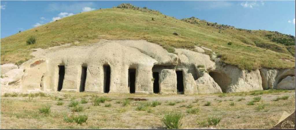 YEDİKAPILAR YERALTI ŞEHRİ'NİN GİZEMLİ TARİHİ