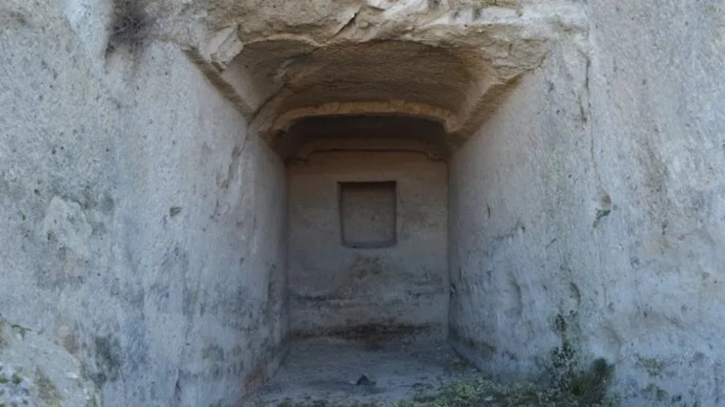 YEDİKAPILAR YERALTI ŞEHRİ'NİN GİZEMLİ TARİHİ