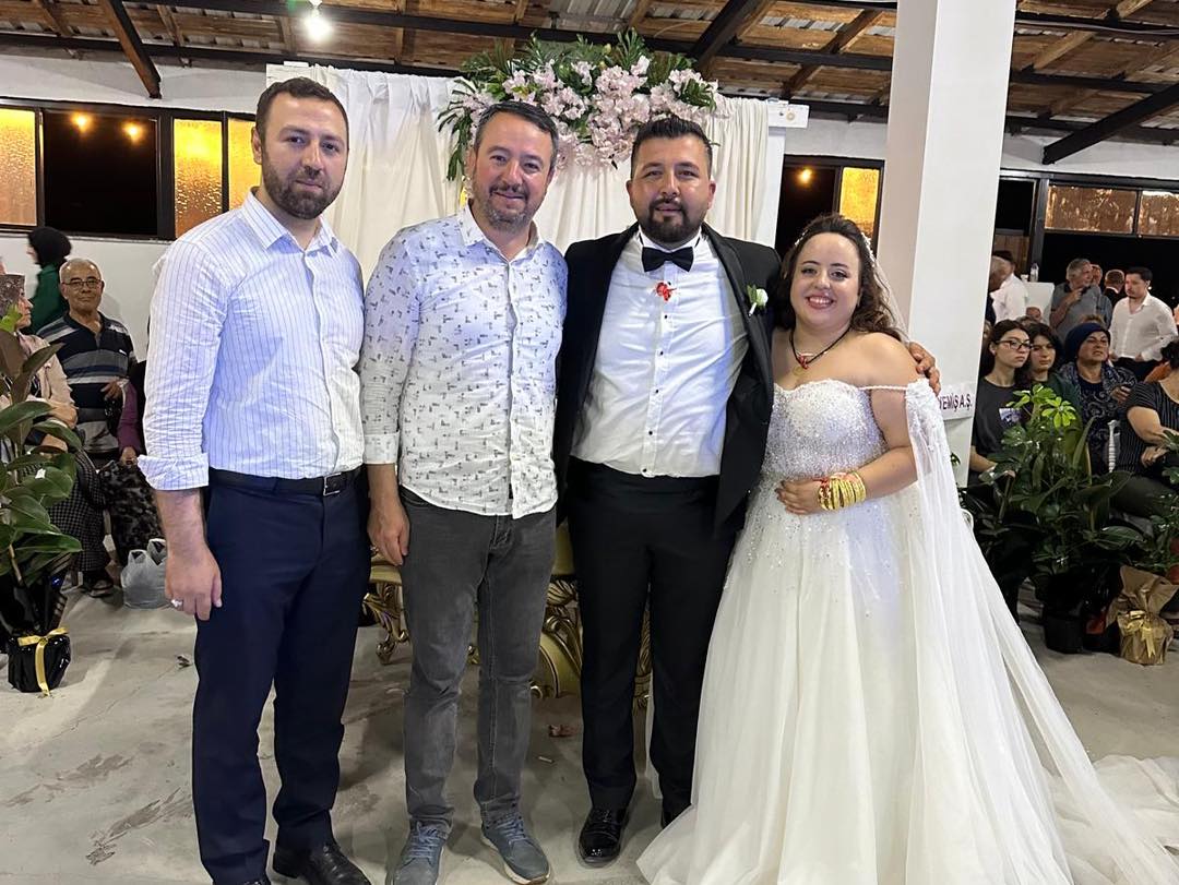 Makamdan Uzak Başkan Öztaş Ailelerin Mutluluğuna Ortak Oldu