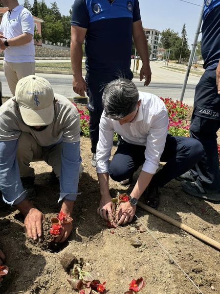 Genç ve Dinamik Başkan Çiçek Çalışmaları Yerinde İnceledi