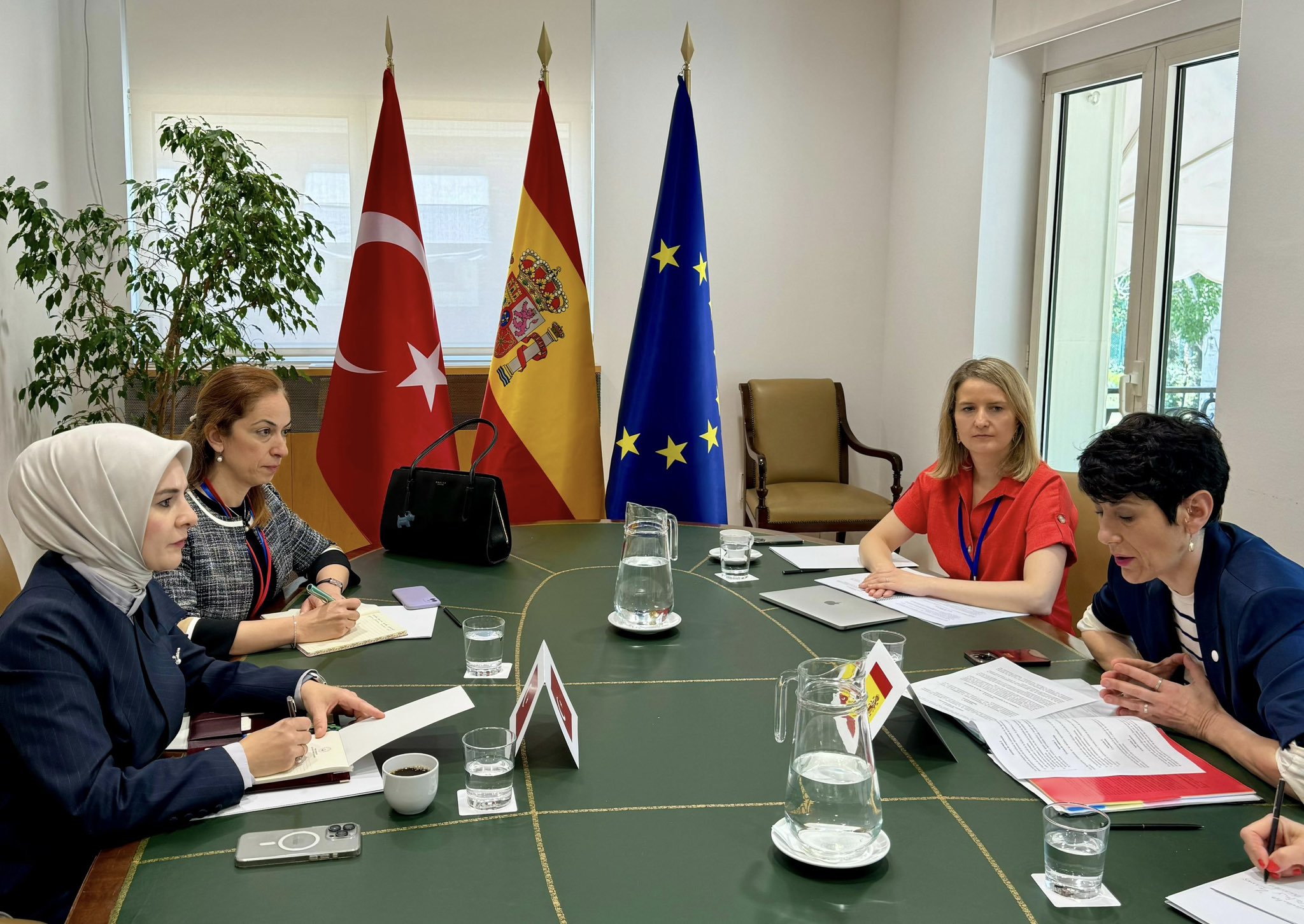 Afyonlu Bakan Göktaş'a İspanya'da Büyük Görev Düştü