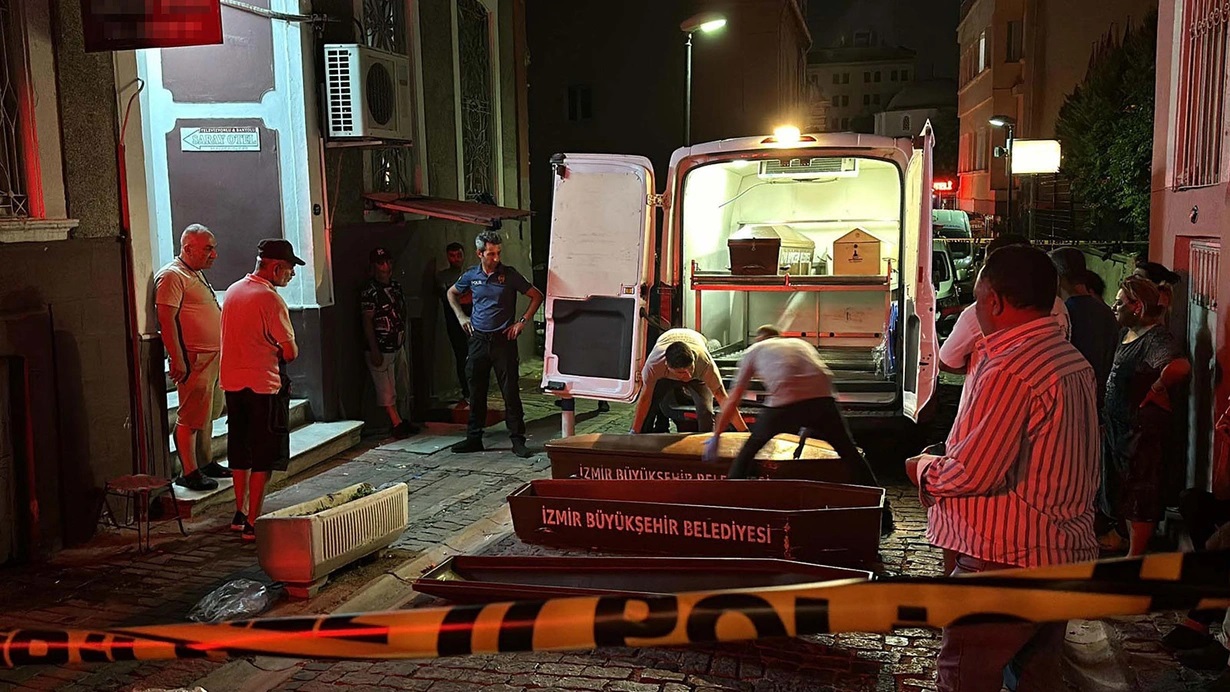 İki Kardeş Otel Odasında Ölü Bulundu