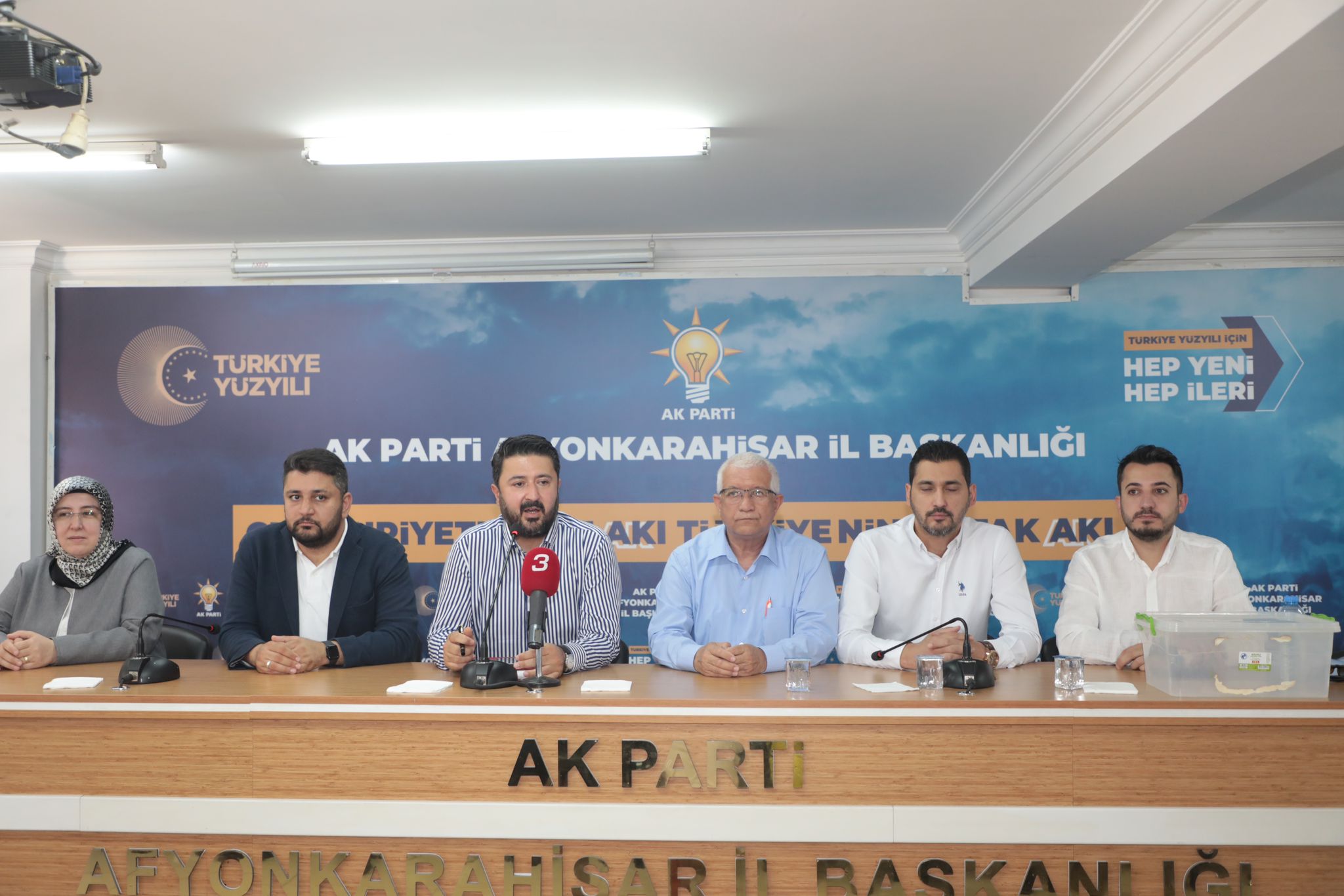 AK Parti Afyon'da Temayül Yoklaması Yapıldı