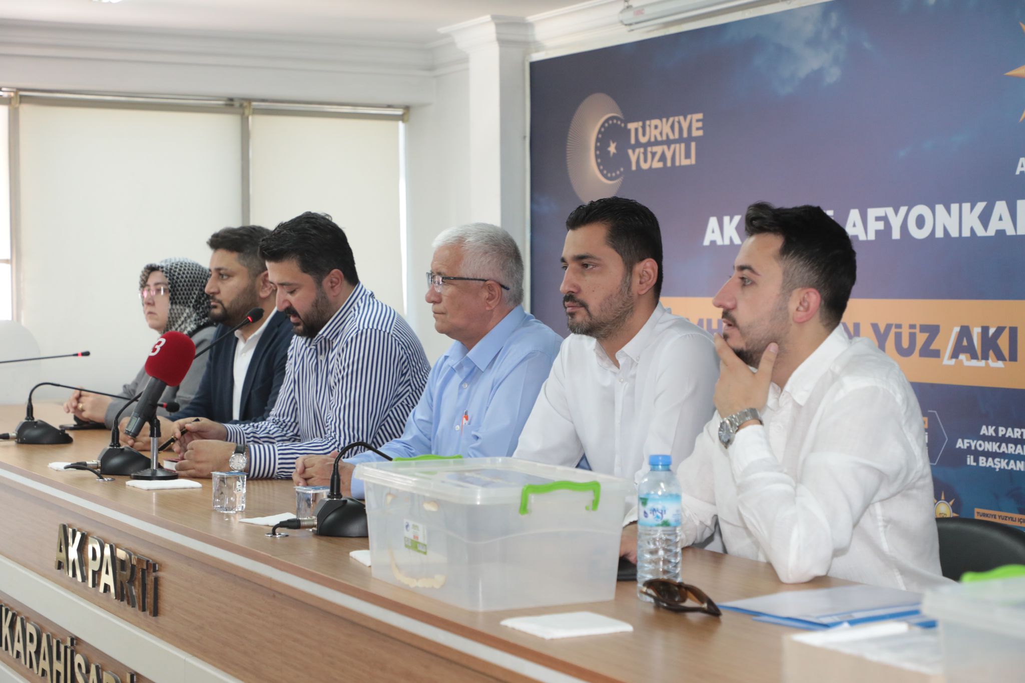 AK Parti Afyon'da Temayül Yoklaması Yapıldı