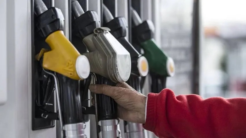 Benzin ve motorine zam geliyor: Fiyat artışı 5 TL'yi bulacak