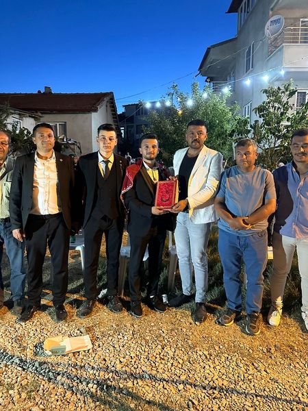 Başkan Çetinkaya Ülkücü Damatları Yalnız Bırakmadı