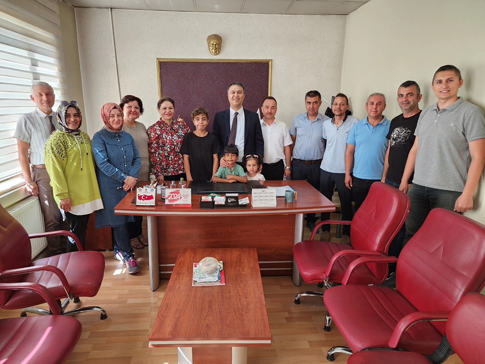 Müdür Parlak'tan Bayramlaşma Mesaisi