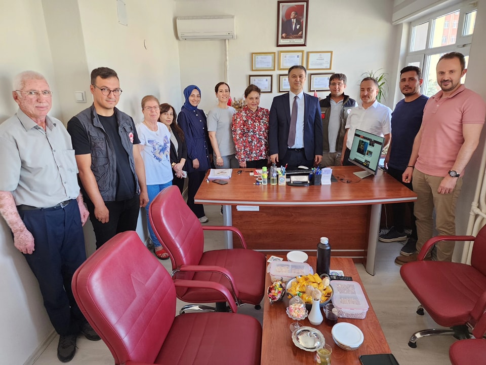 Müdür Parlak'tan Bayramlaşma Mesaisi