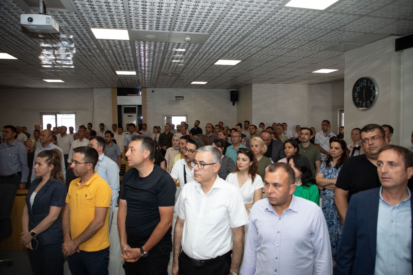 Topuklu Efe Belediye Personeliyle Bayramlaştı